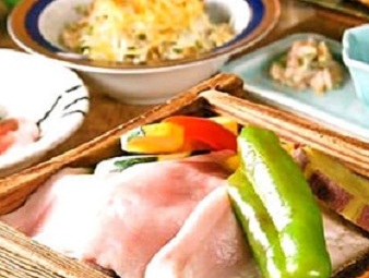豚肉と季節野菜のセイロ蒸しコース（飲み放題付）／120分制